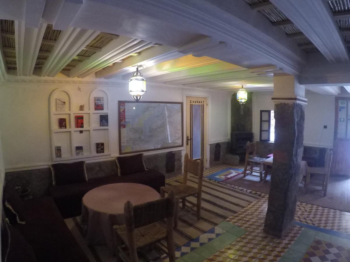 Akhendachou n'Ait Ouffi Auberge Des Peupliers Cafe Restaurant מראה חיצוני תמונה